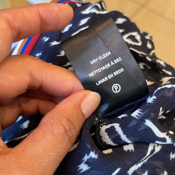 Like new Velvet by Graham & Spencer sheer 3/4 sleeve blouse - Picture 9 of 9